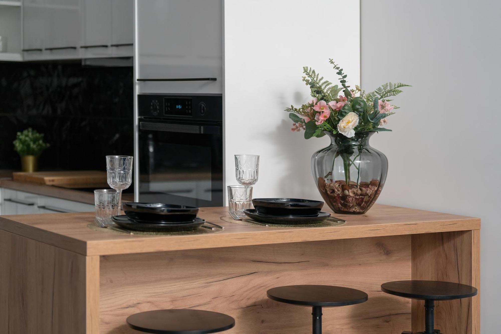 City Center Apartments With Gym & Free Garage Poznan By Noclegi Renters Esterno foto
