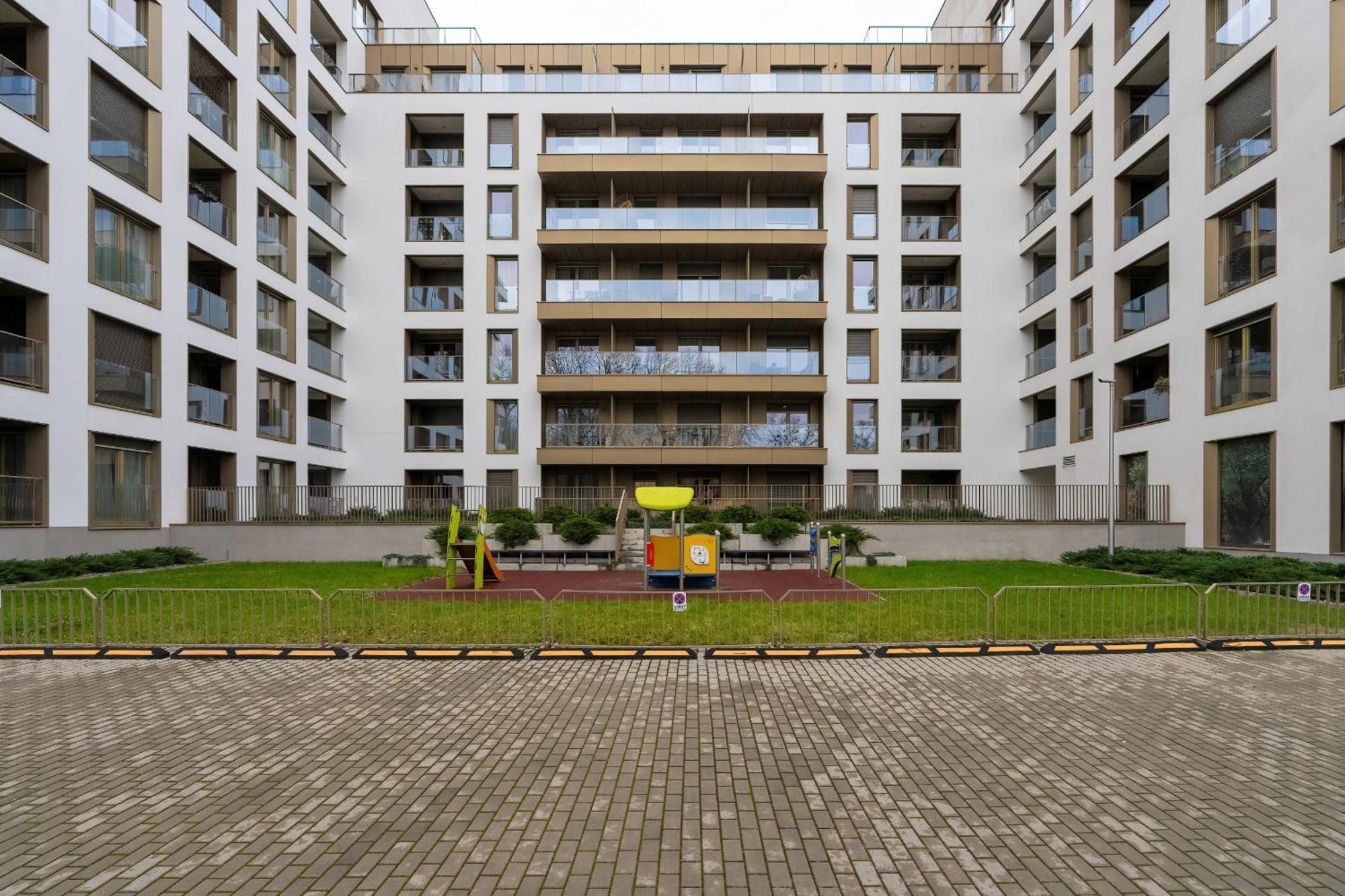 City Center Apartments With Gym & Free Garage Poznan By Noclegi Renters Esterno foto