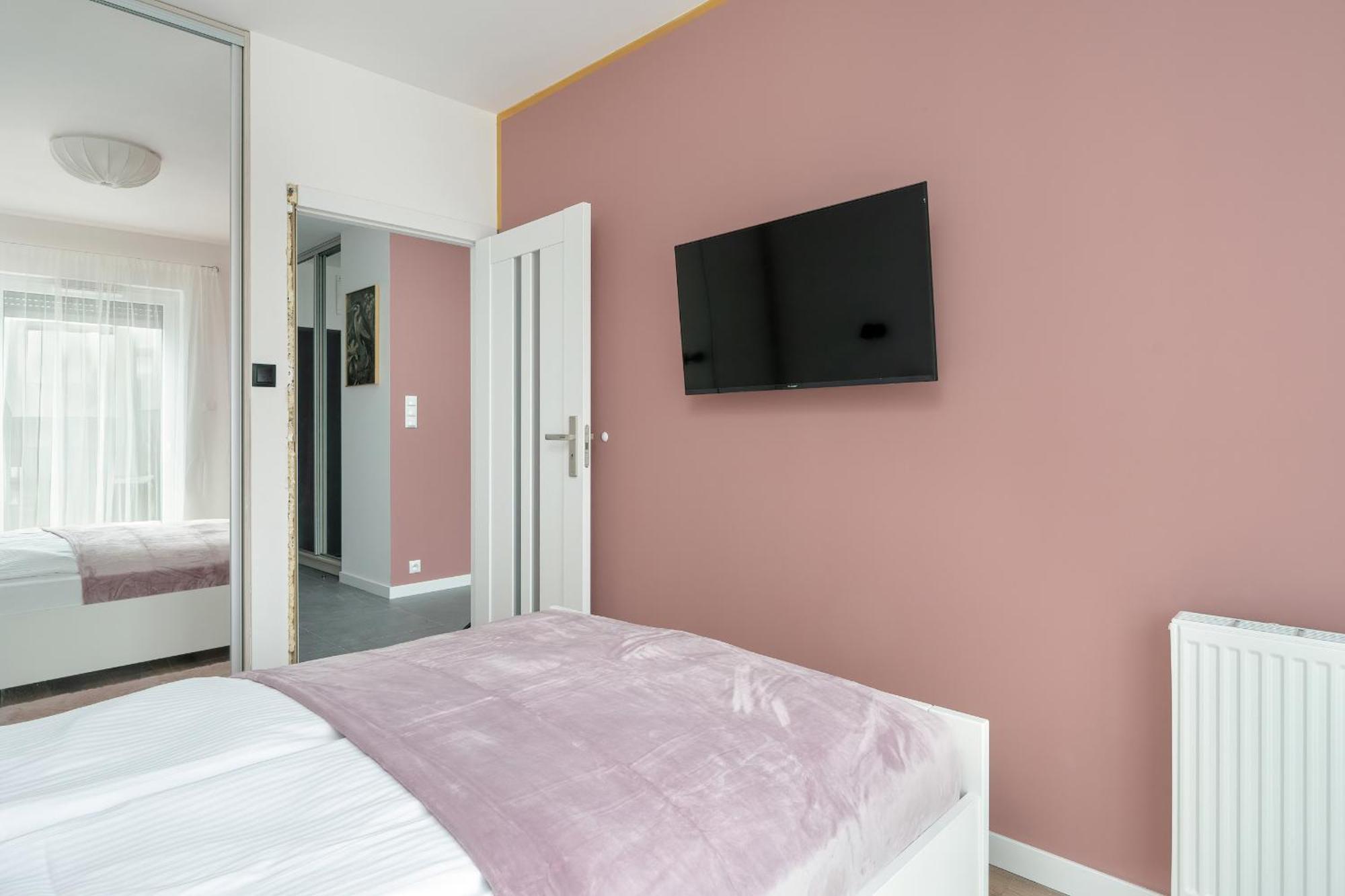 City Center Apartments With Gym & Free Garage Poznan By Noclegi Renters Esterno foto
